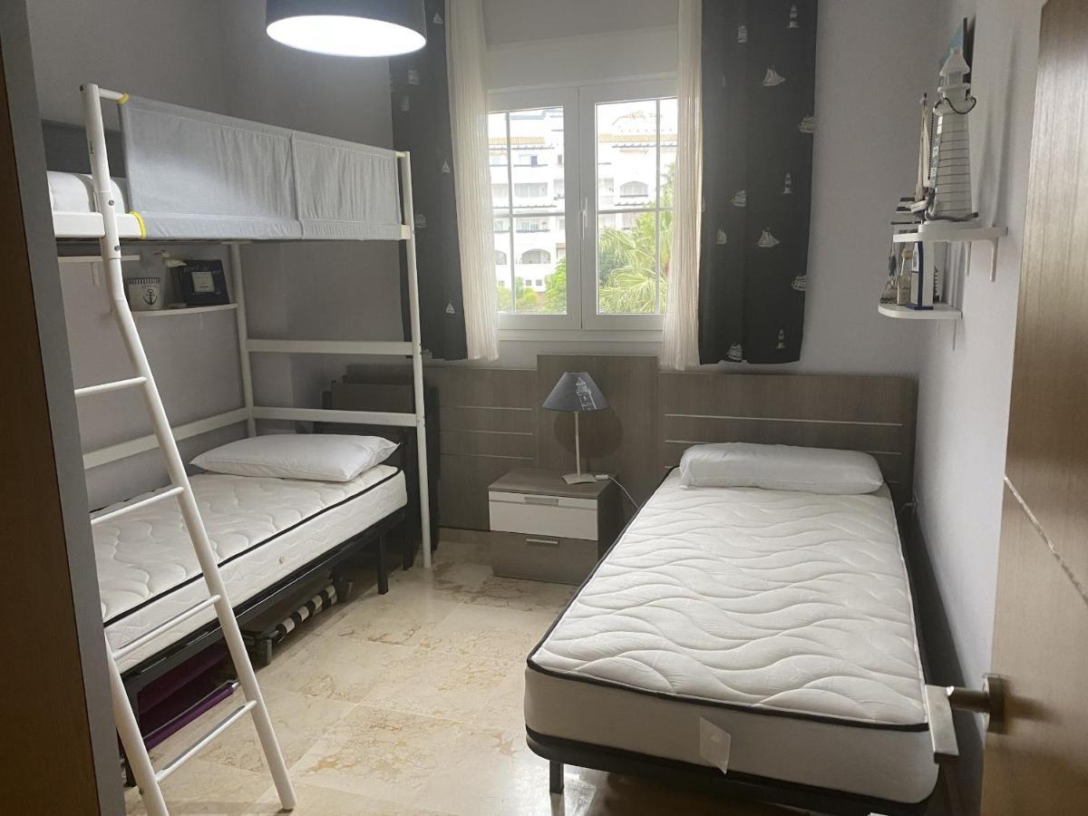 2091- Apt Close From All Amenities Манилва Экстерьер фото